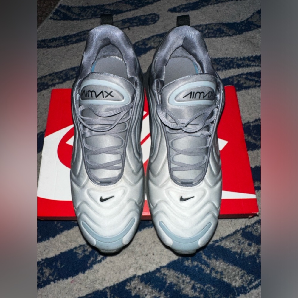 Nike Air Max 720